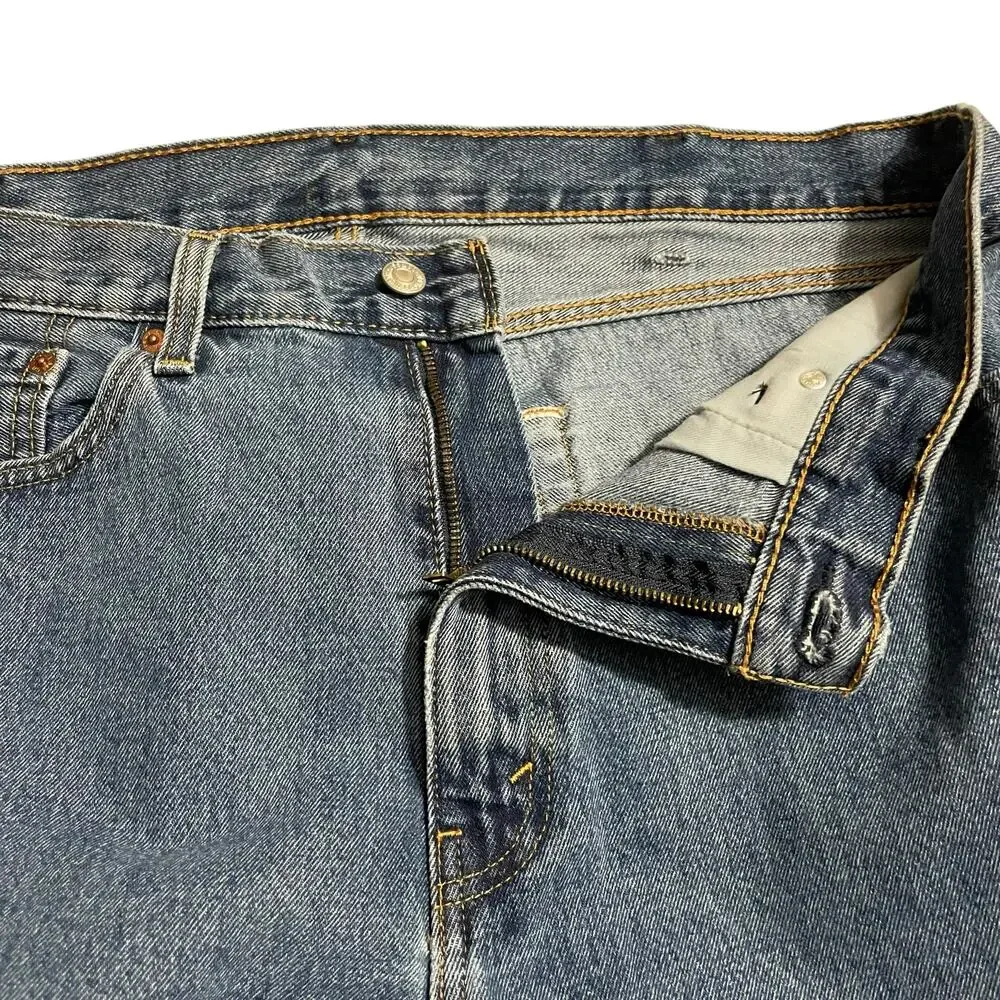 Levis 505 Mens Jeans Size 38 Blue Regular Fit Straight Zip Fly Denim Inseam 28